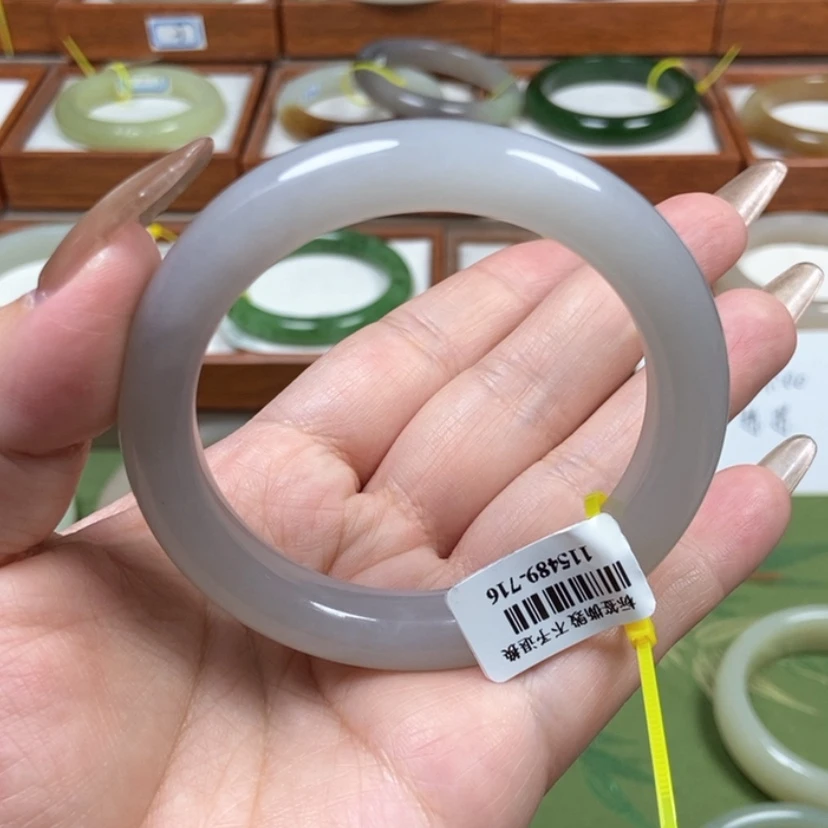 【闪购商品】和田玉手镯未镶嵌56.7