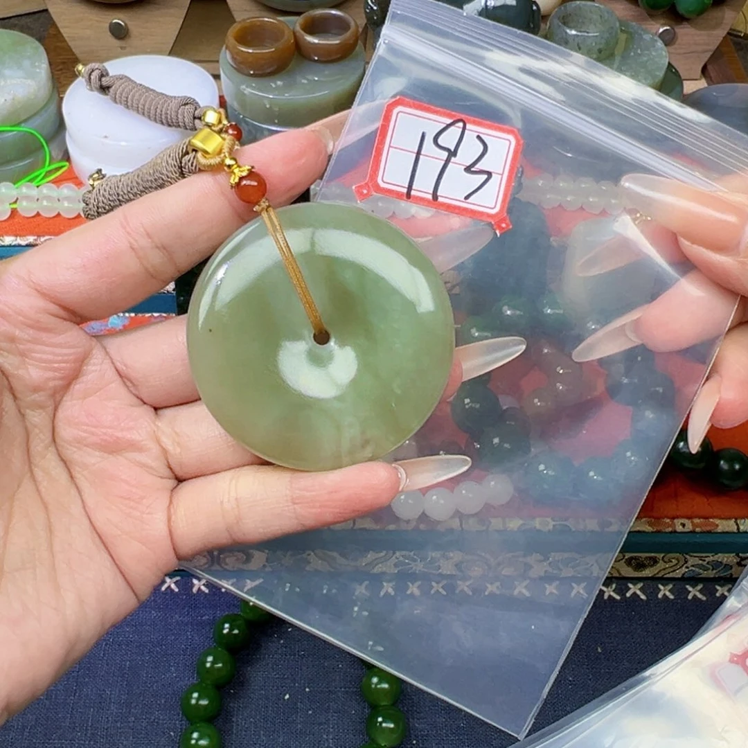 和田玉未镶嵌珠宝半成品