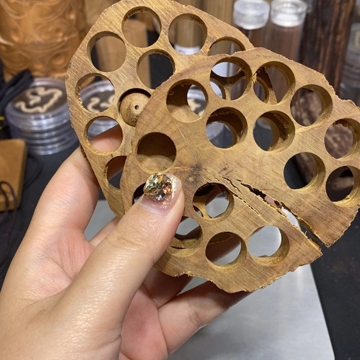 秋***云木保真迈索尔老山碎料