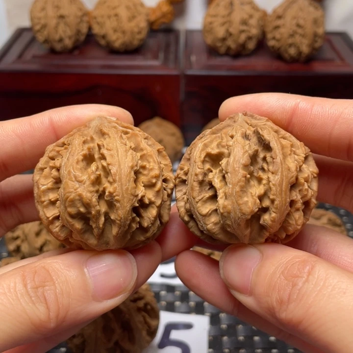 吊坠文玩核桃秦岭核桃