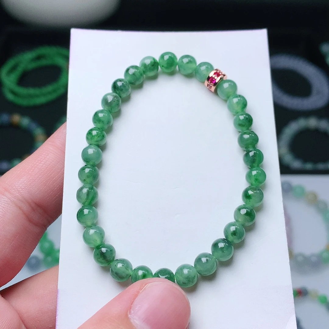 翡翠手链未镶嵌翡翠