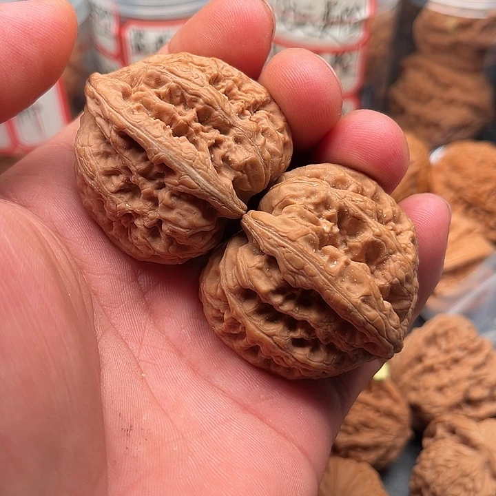 文玩核桃把件粗筋45