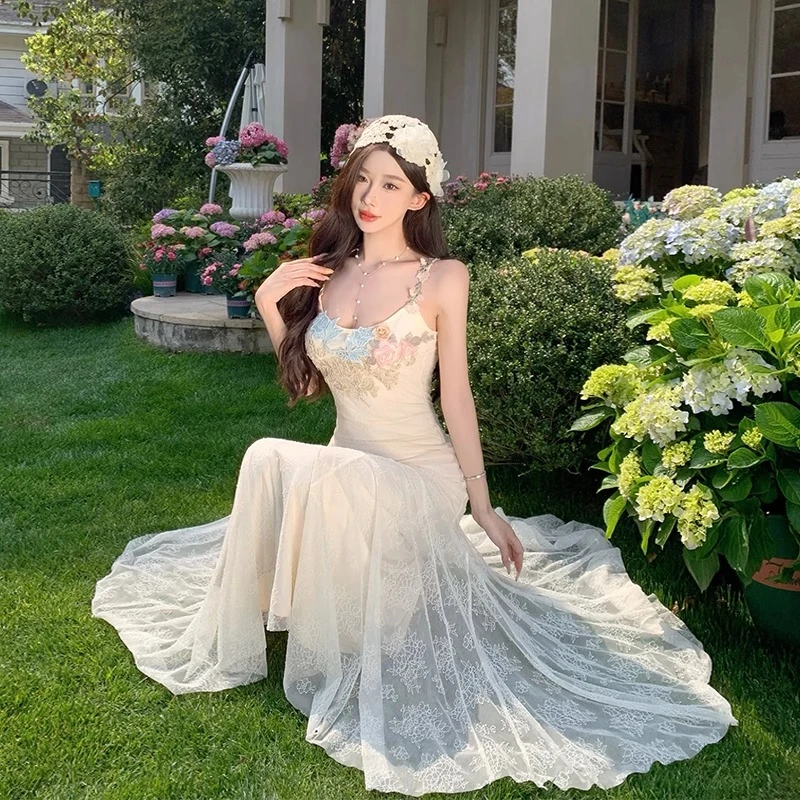 法式绝美重工刺绣网纱吊带收腰包臀连衣裙性感纯欲鱼尾掐腰裙长款