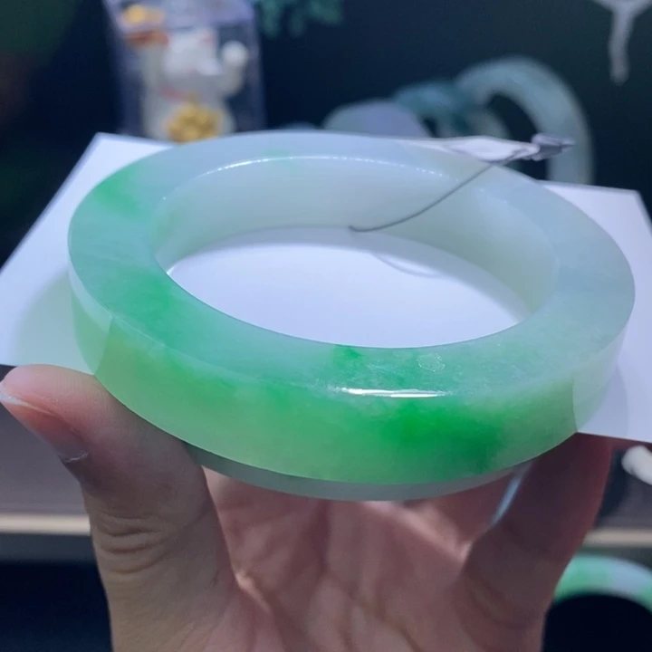 未镶嵌翡翠定制翡翠