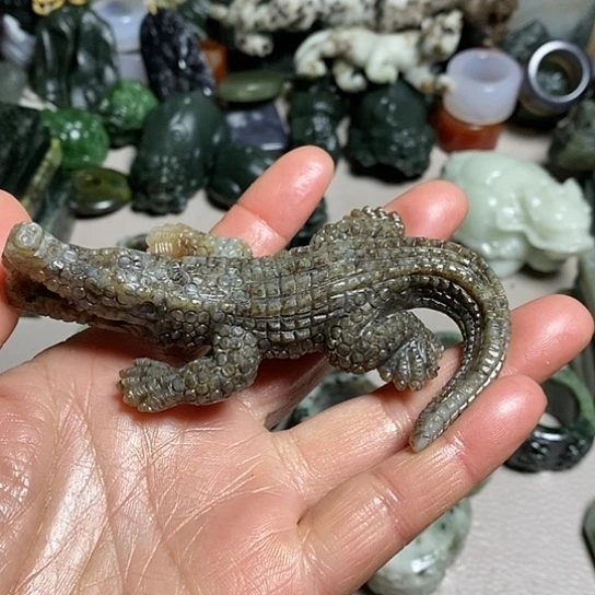 【闪购商品】和田玉（糖玉）珠宝半成品未镶嵌疯****瑟