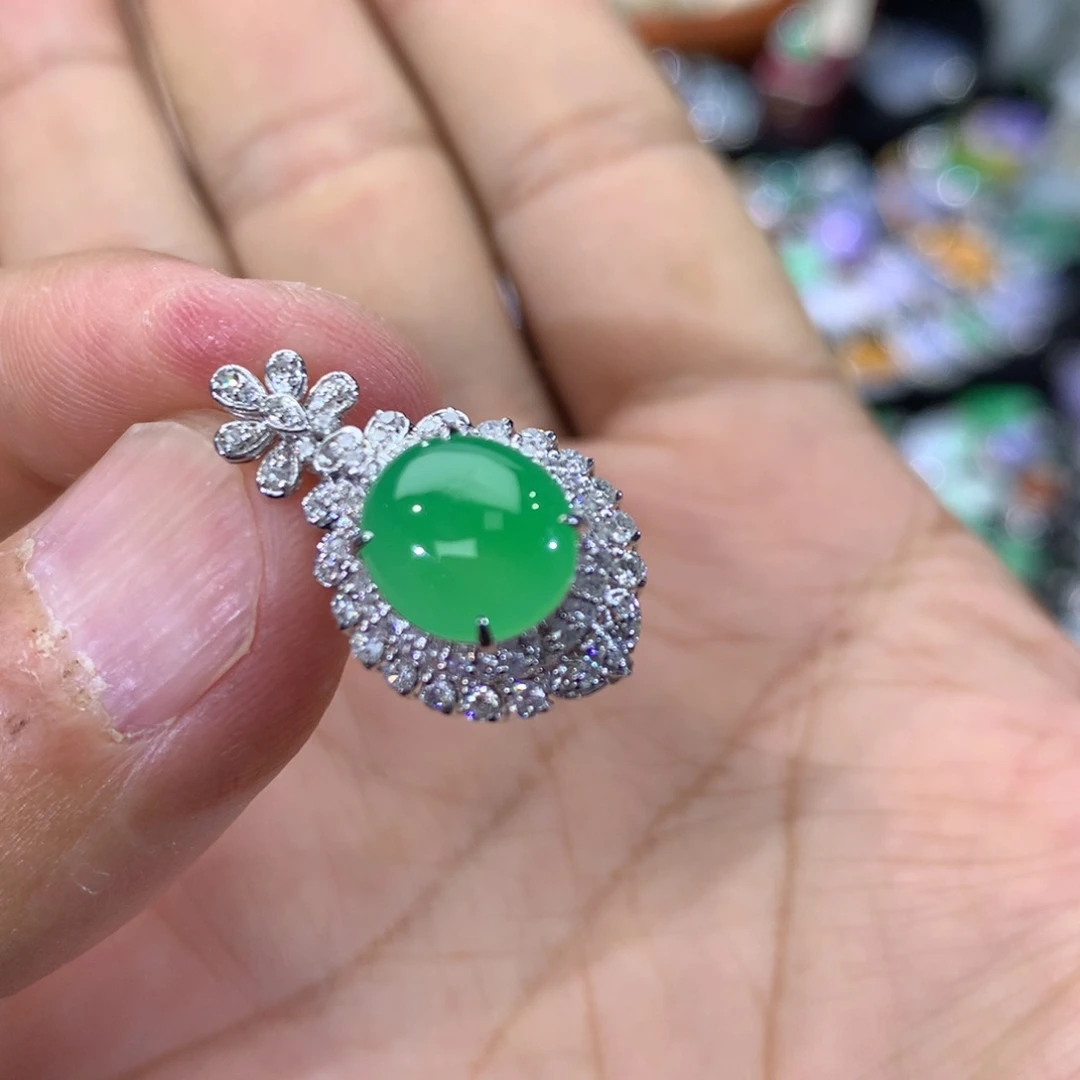 翡翠18K金镶嵌吊坠(不含链)