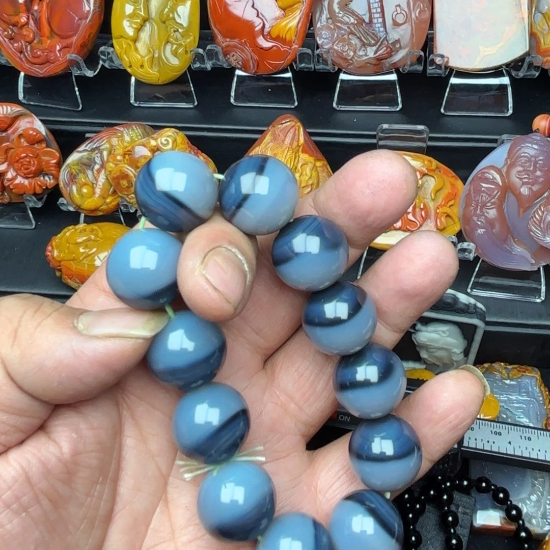 曹***俗玛瑙/玉髓未镶嵌玛瑙