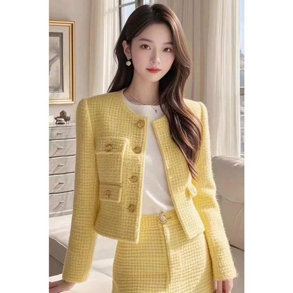 时尚套装女2025秋冬新款设计感独特减龄小个子短外套半身裙两件套