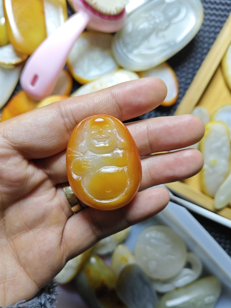 和田玉精品挂件弥勒佛