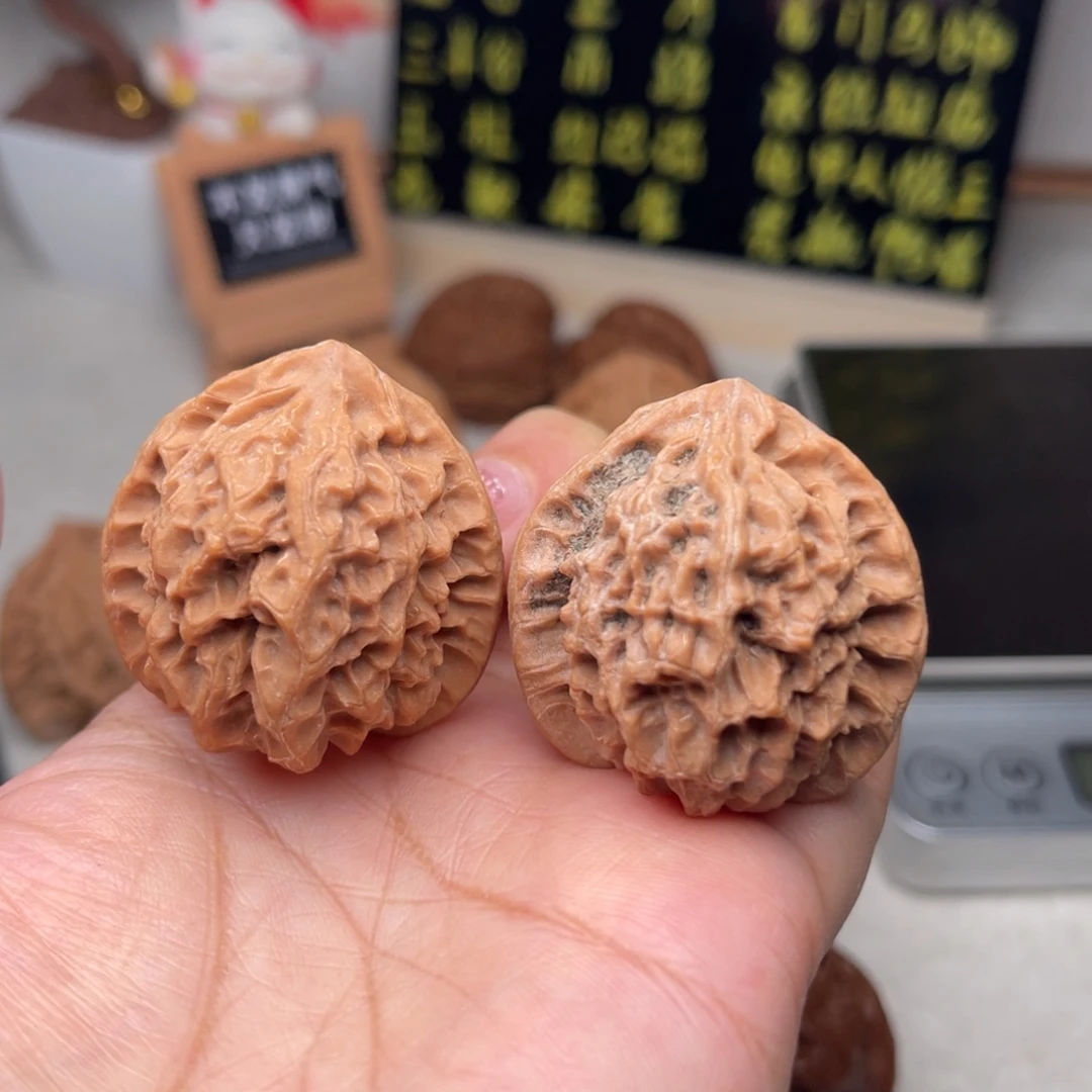 文玩核桃把件鱼鳞纹马蹄