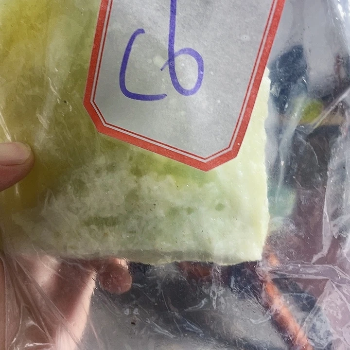 蛇纹石玉未镶嵌纯天然岫玉