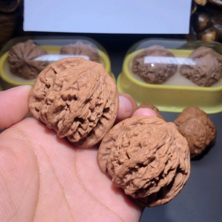 文玩核桃把件43麦虎