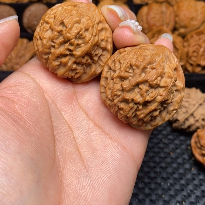 吊坠文玩核桃秦岭野生48