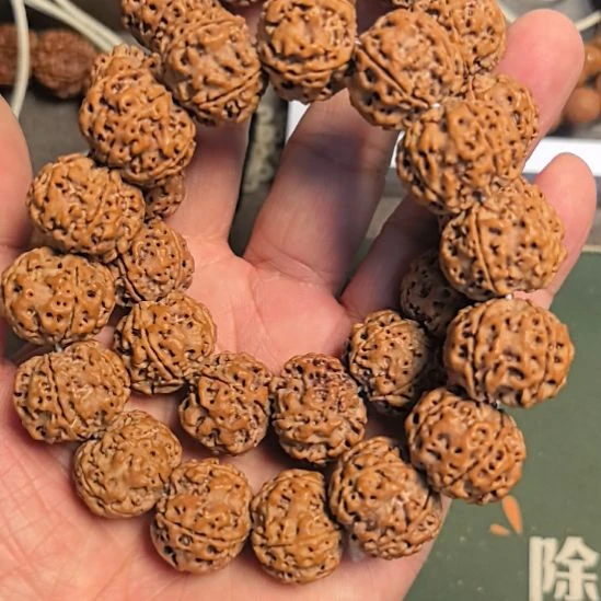 手串金刚菩提五星蜂王大金刚手串，20左右尺寸，拍一发二