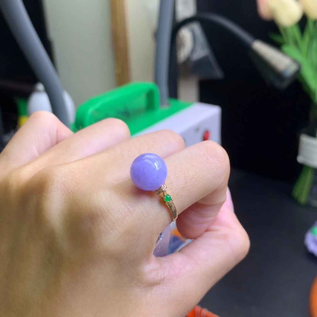 未****翡翠18K金镶嵌颈饰