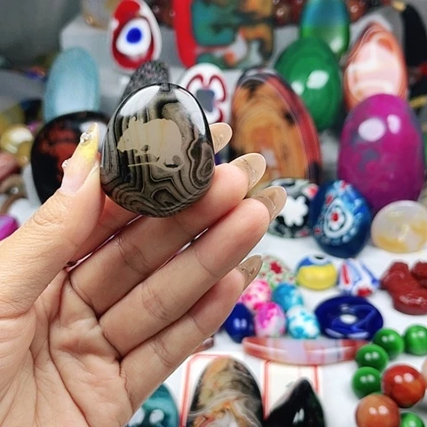 玛瑙/玉髓未镶嵌珠宝半成品