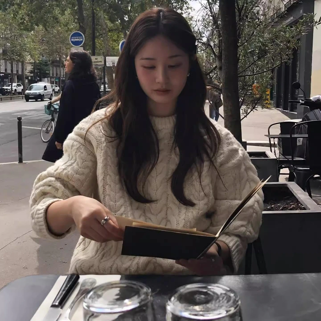 韩系复古浣绒米白色麻花毛衣女秋冬加厚宽松慵懒风针织上衣外穿