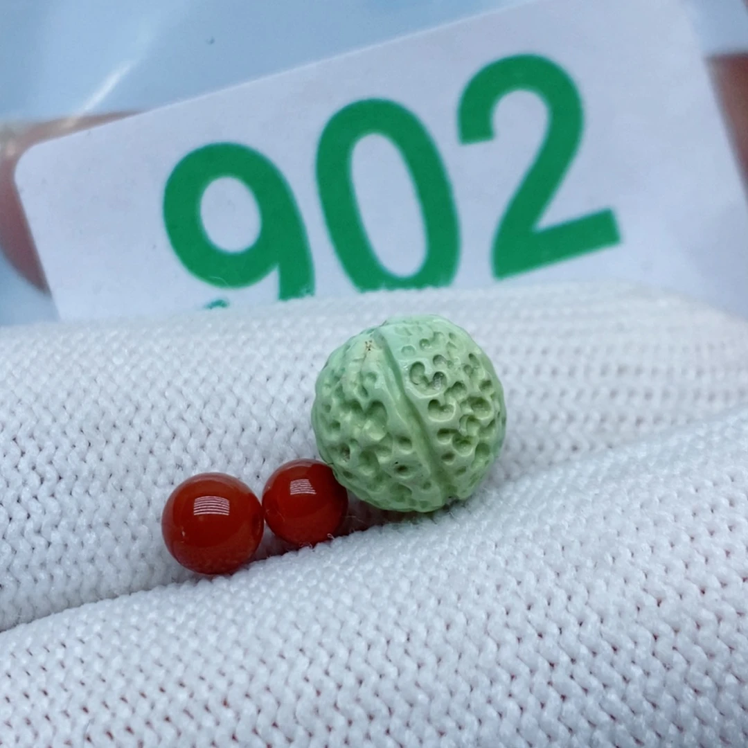 未镶嵌南红玛瑙珠宝奇石
