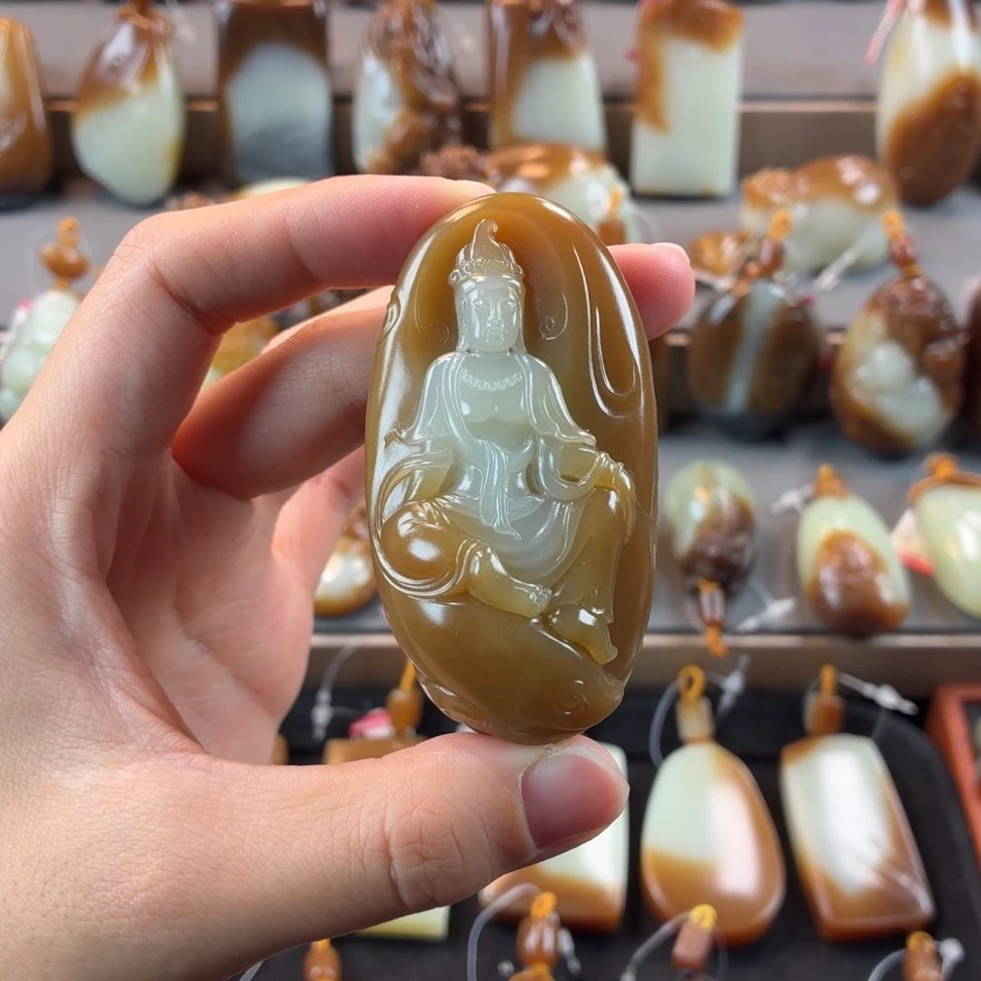 和田玉未镶嵌颈饰