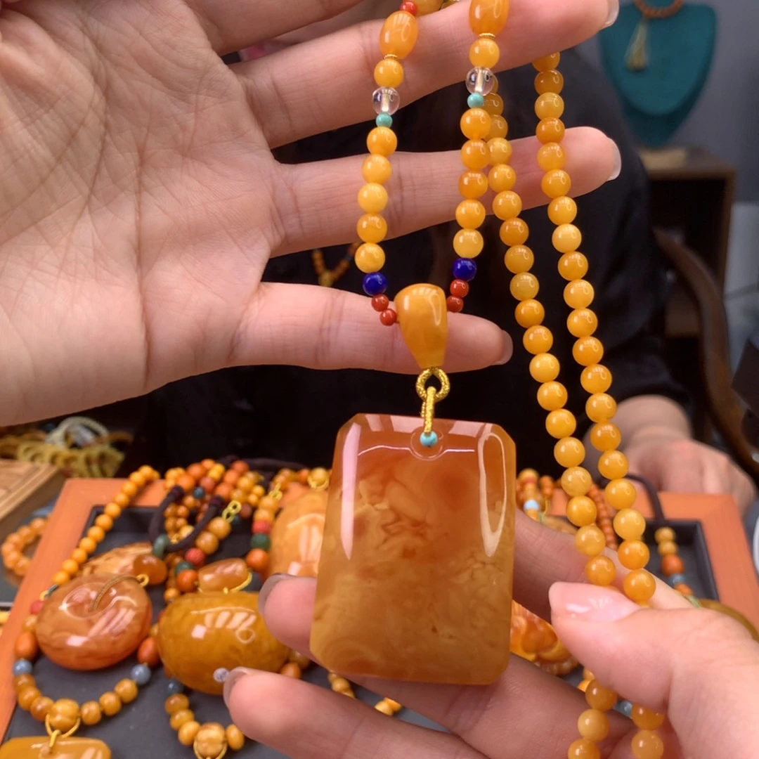 未镶嵌颈饰蜜蜡天然