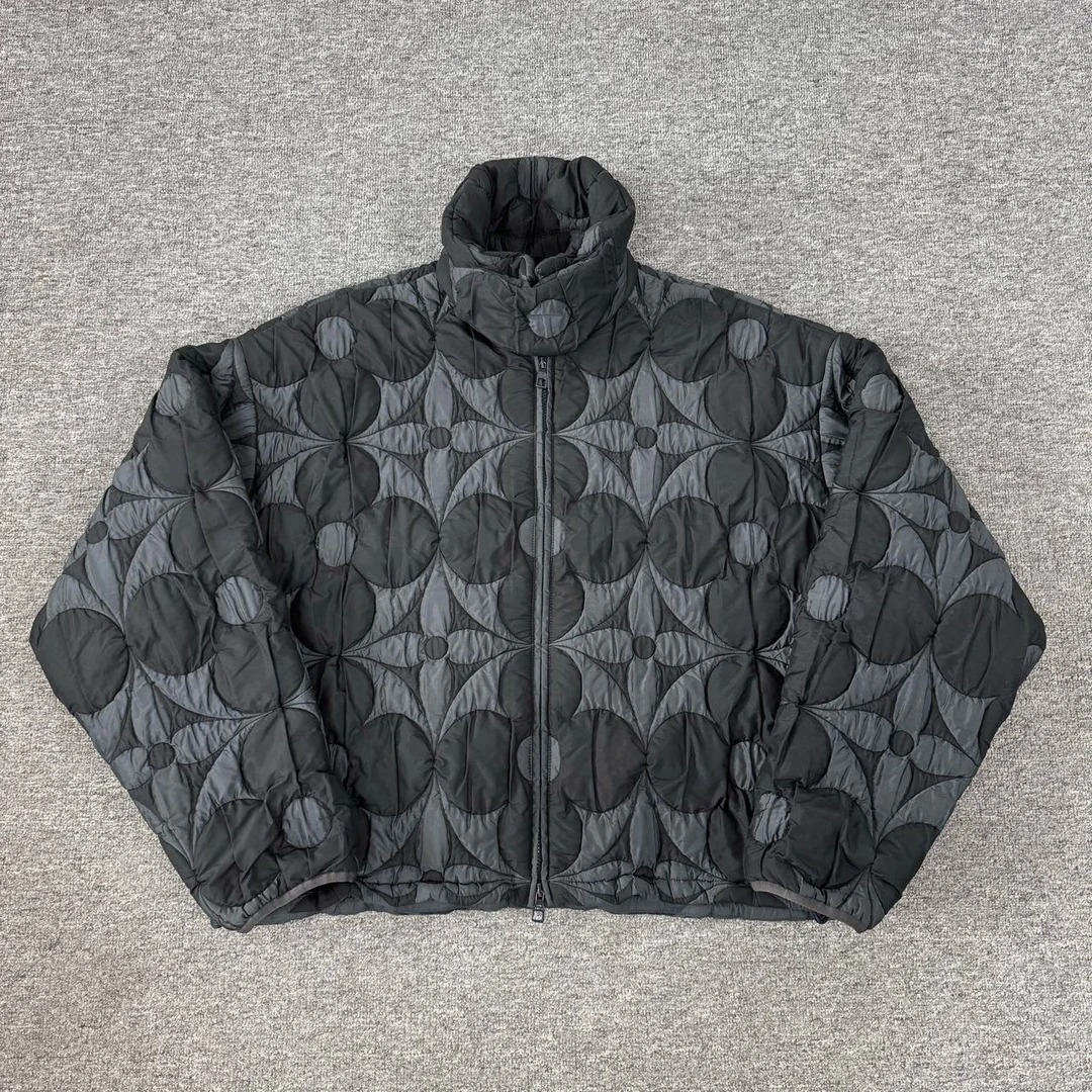 95新 LouisVuitton/路易威登 黑灰色 三花棉服 50码