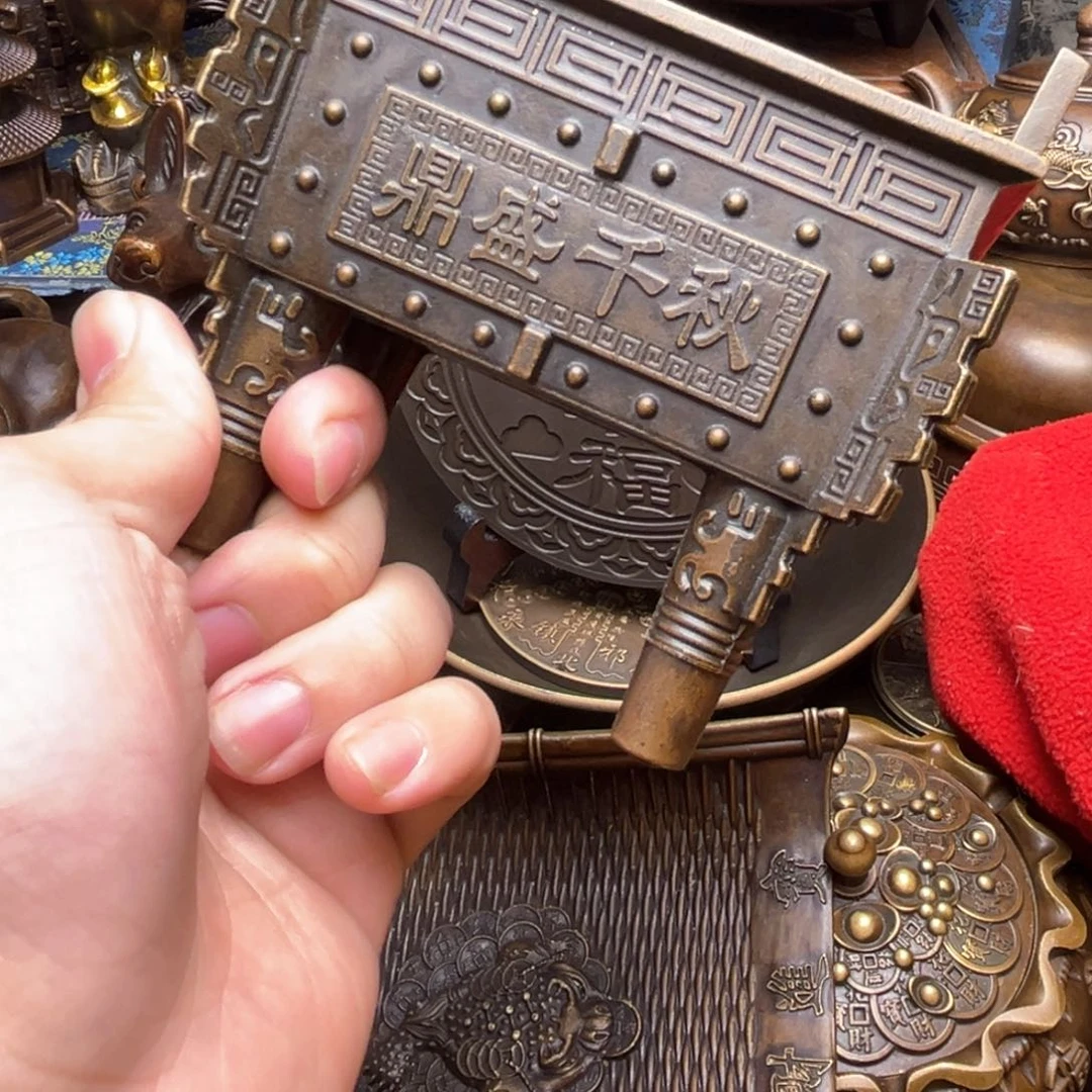 精美铜器点击下单