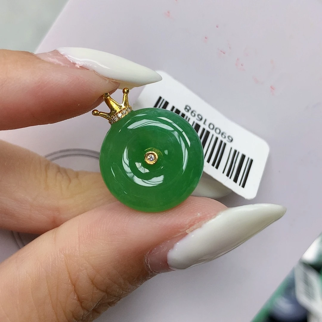 颈饰18K金镶嵌翡翠