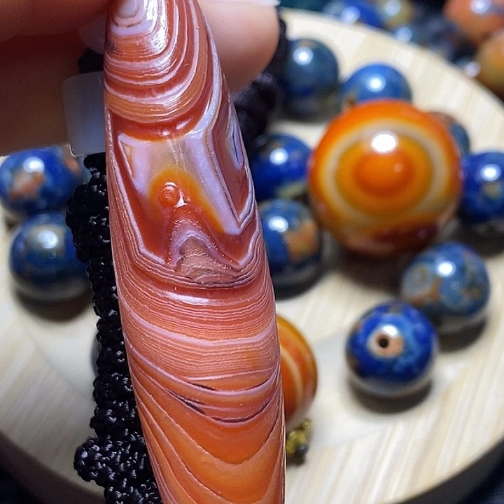 立***漆玛瑙/玉髓未镶嵌颈饰