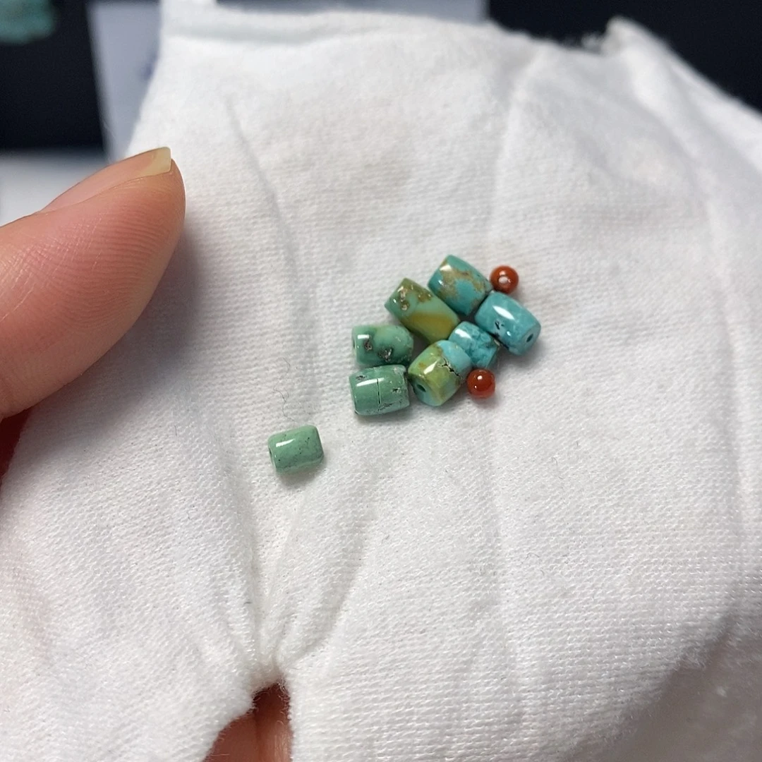 南红玛瑙未镶嵌珠宝奇石