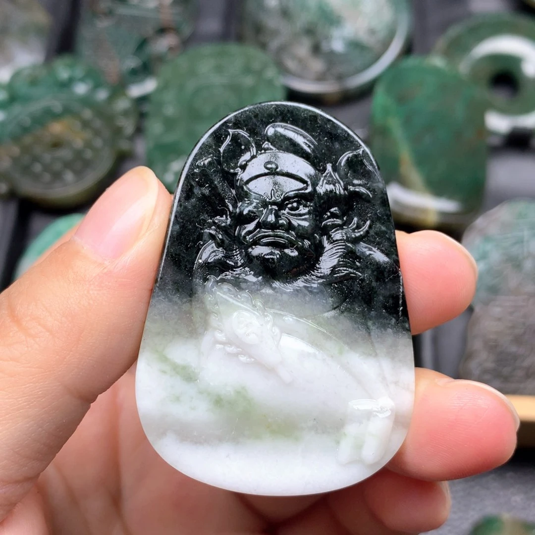 独山玉未镶嵌颈饰