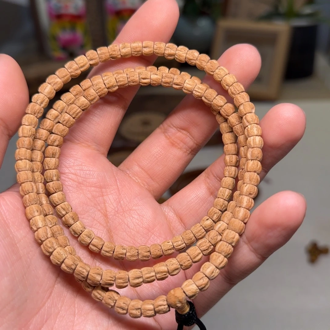 小***：柏香籽/百香籽手串