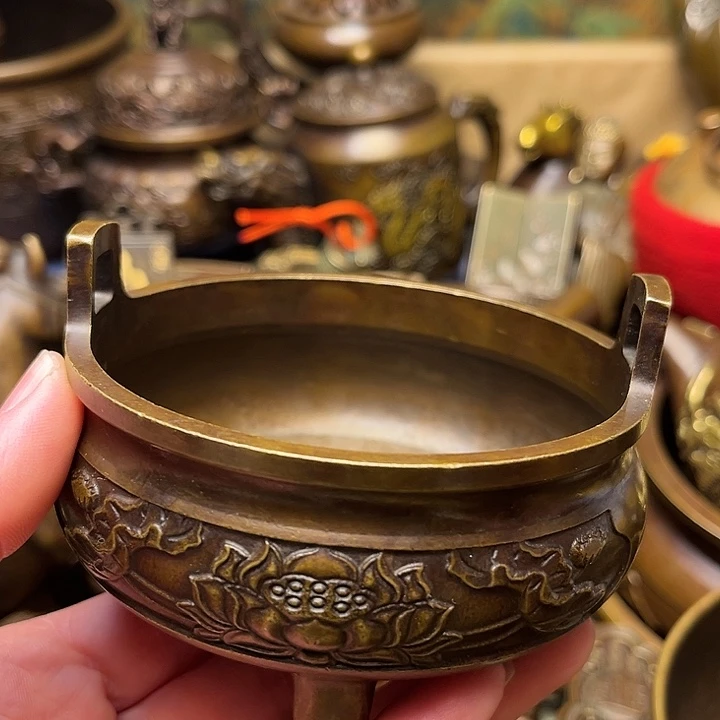 精美铜器批发档口