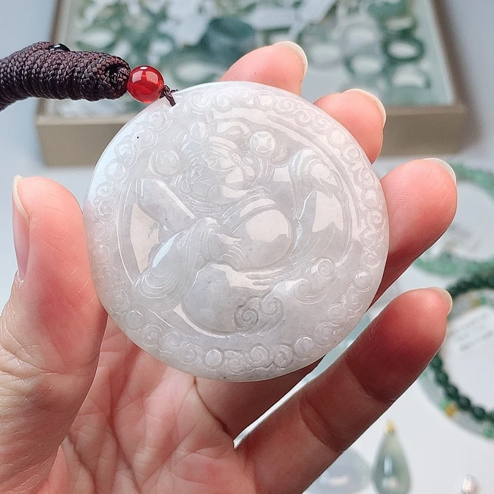 颈饰未镶嵌翡翠财神爷