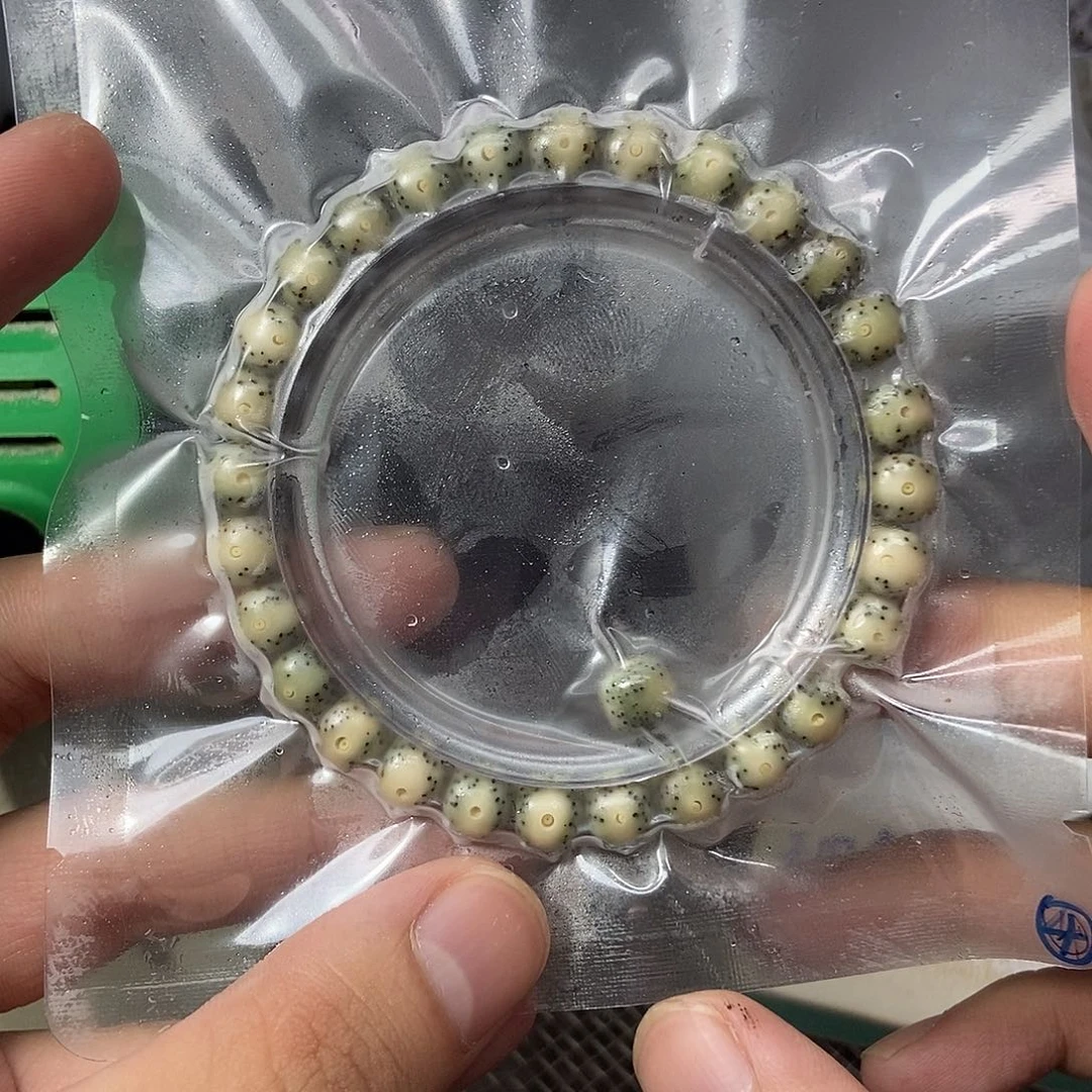 星月菩提吊坠8mm石玉料大眼睛
