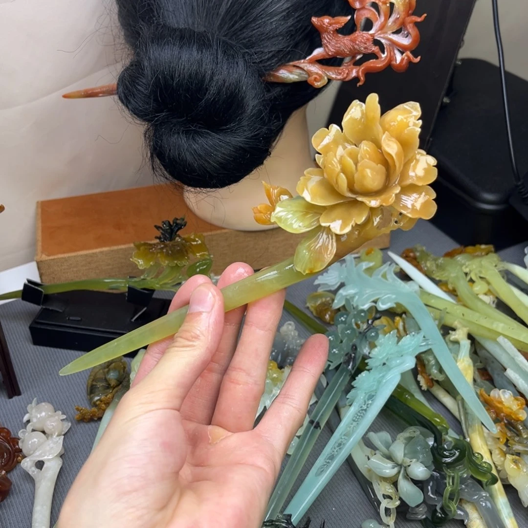 蛇纹石玉未镶嵌发饰