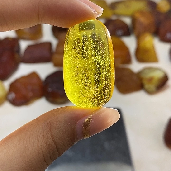 定制琥珀蜜蜡吊坠手牌