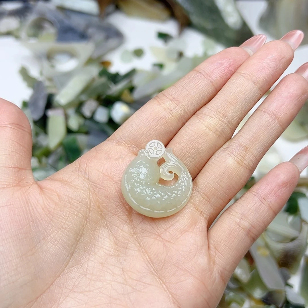 颈饰未镶嵌和田玉