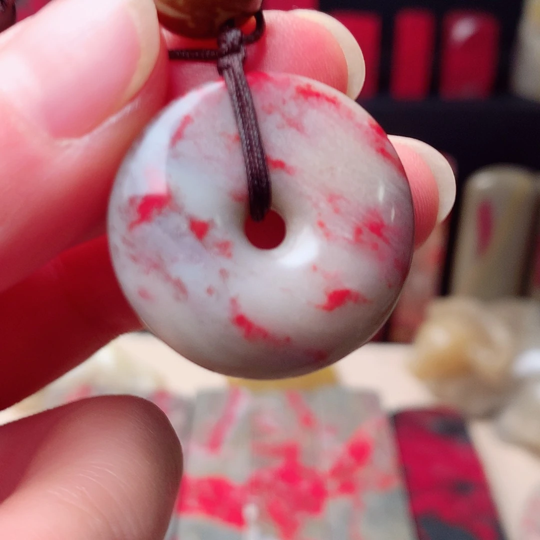 昌化鸡血石精美平安扣