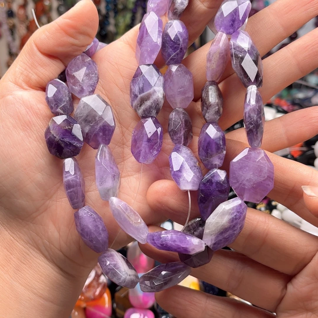 珠宝奇石石英质玉未镶嵌图