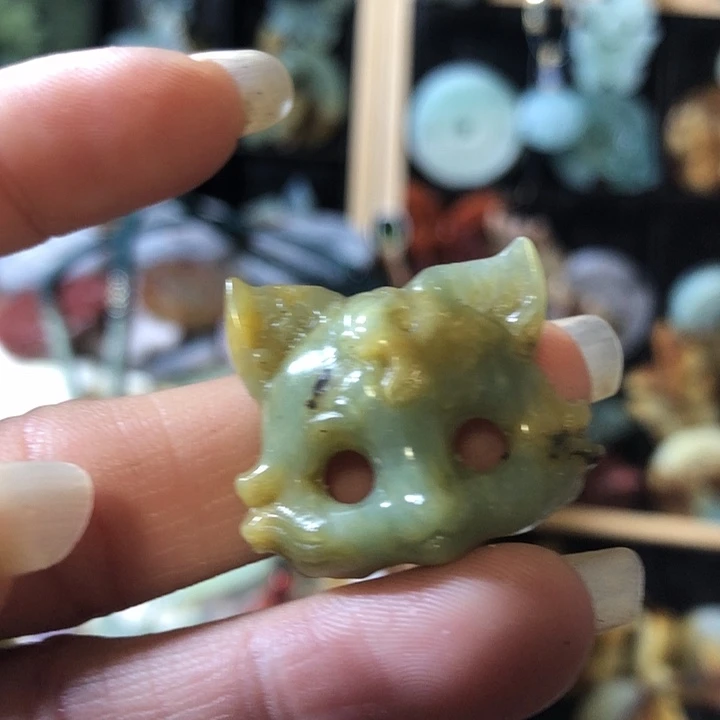 岫玉未镶嵌岫玉挂件