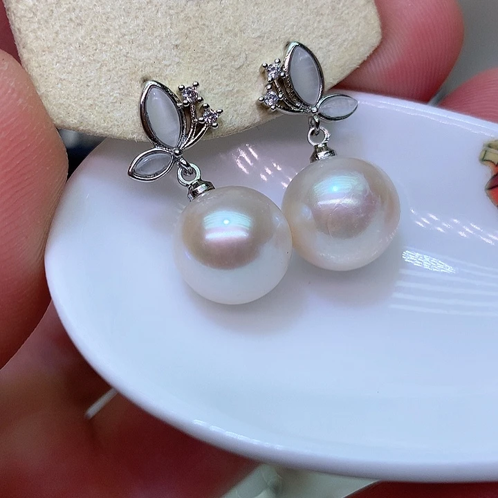银S925镶嵌耳饰淡水珍珠