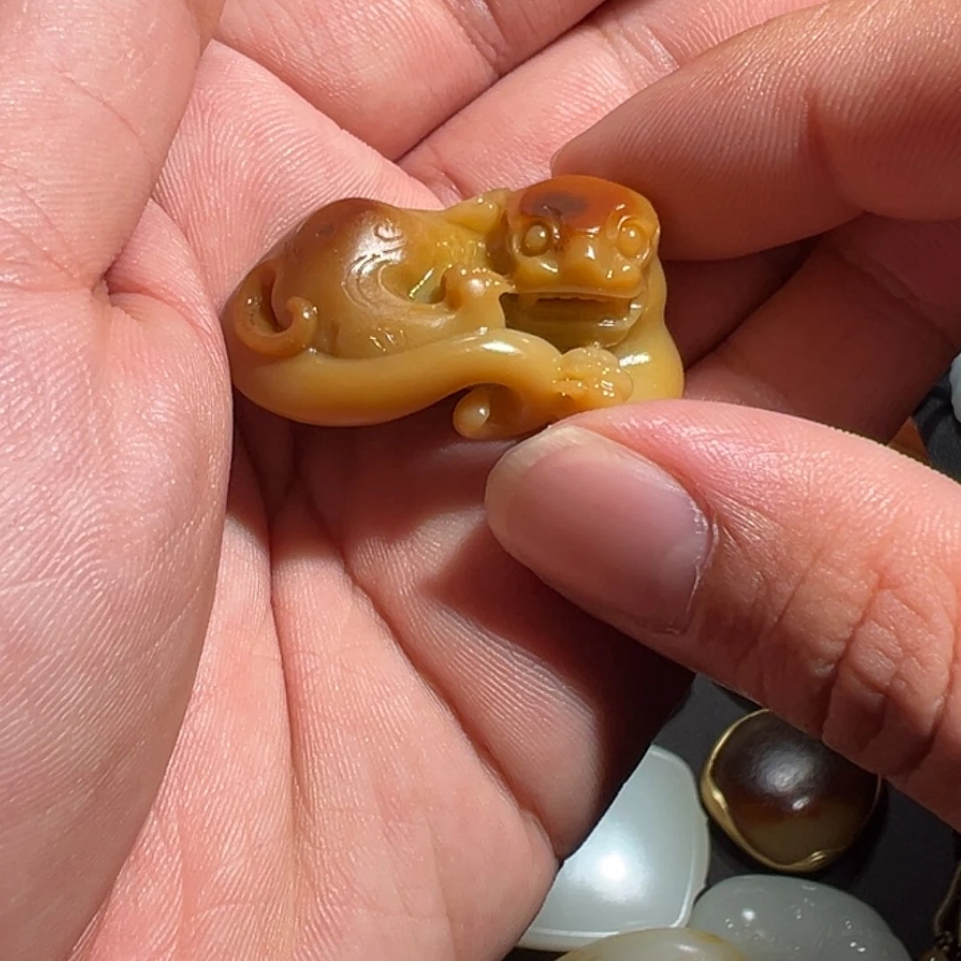 和田玉未镶嵌颈饰万****凭