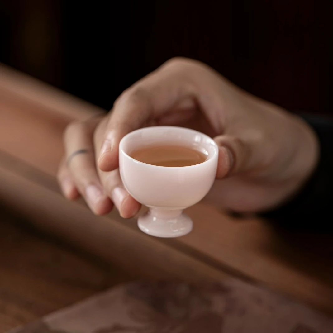 汤大壮【柔光绯玉】粉色璞玉精致小茶杯小酒杯