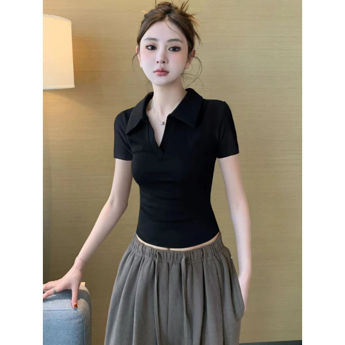 黑色翻领短袖T恤女2025夏季新款polo领设计感短款修身螺纹上衣女