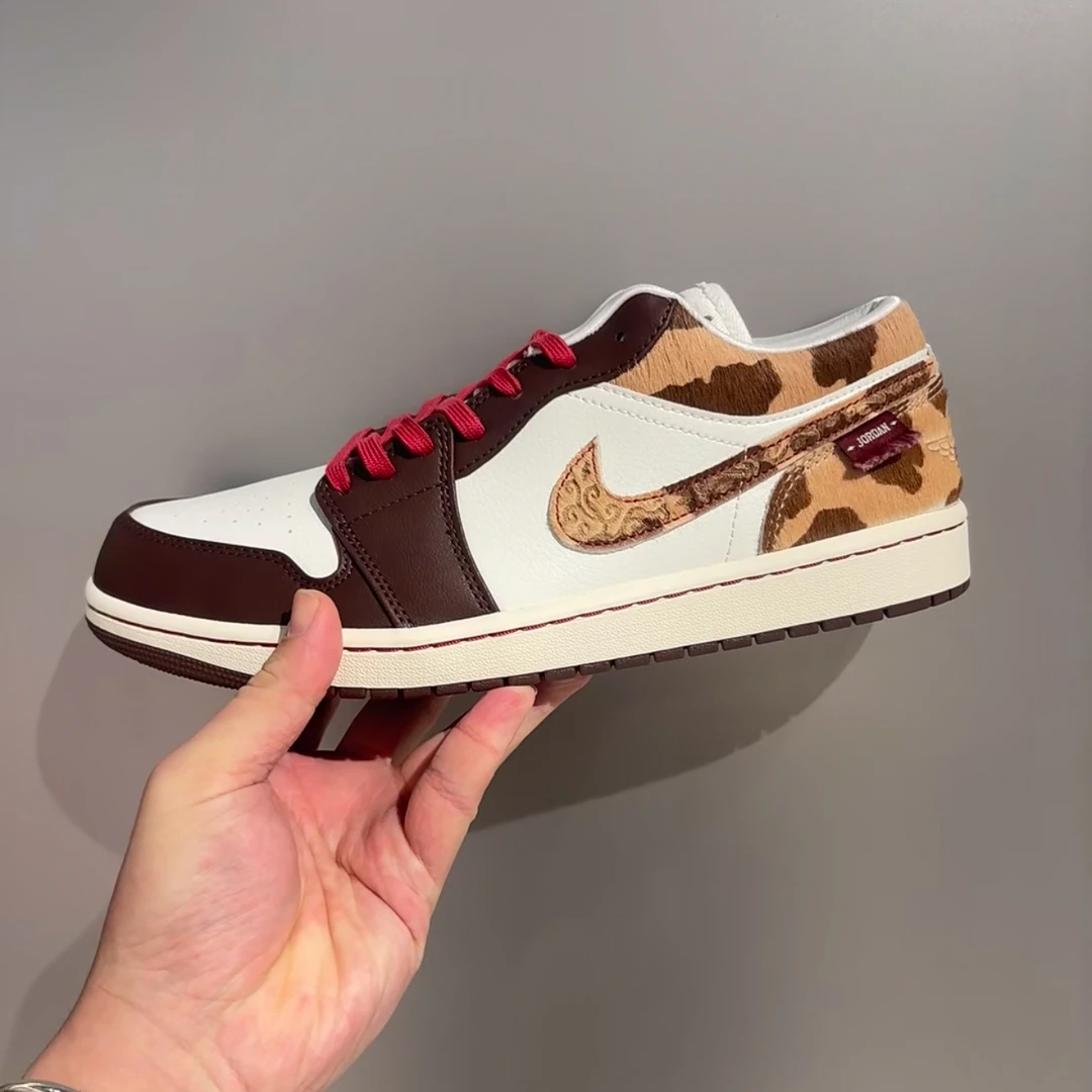 Nike Air Jordan 1 AJ1马年限定低帮运动板鞋篮球鞋IQ5321-121