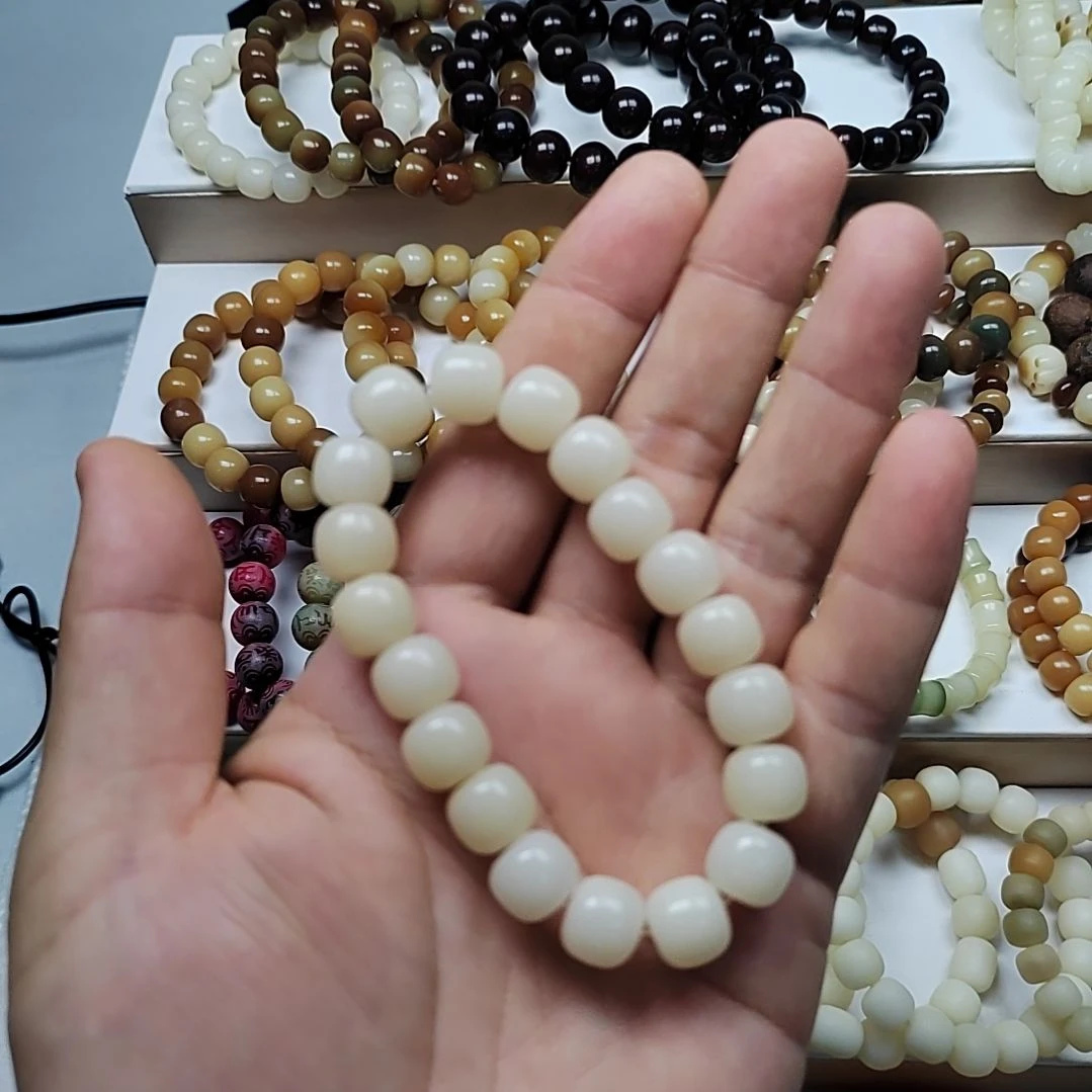 菩提根/象牙果吊坠白玉卡11