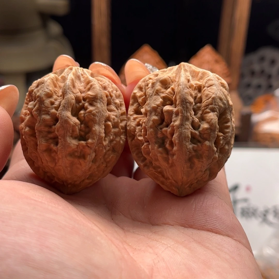 文玩核桃把件关东木子家楸大胖85花