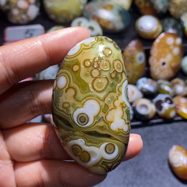 玛瑙/玉髓未镶嵌珠宝半成品42