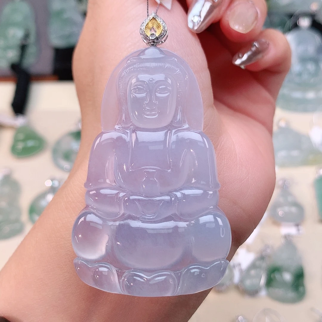 翡翠18K金镶嵌颈饰观音