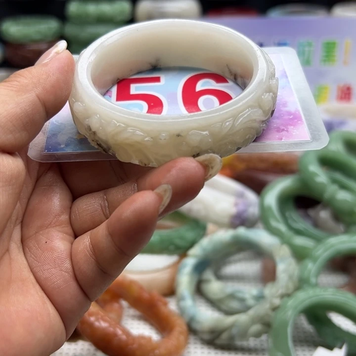 石英岩玉手镯未镶嵌
